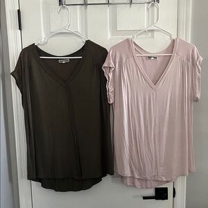 Pleione V-Neck Blouses in Olive and Light Pink - Size L